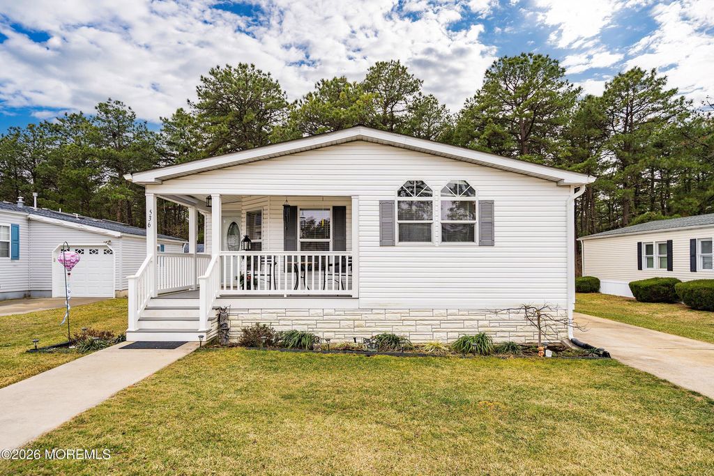 536 Momosa Way, Whiting, NJ 08759