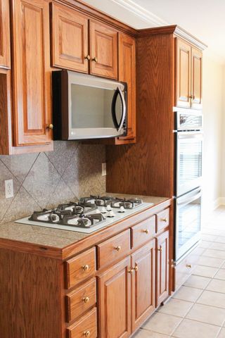 706 Pin Oak Drive, Searcy, AR 72143