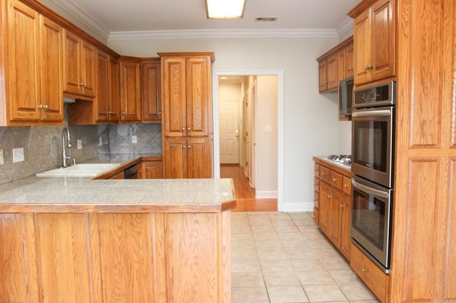 706 Pin Oak Drive, Searcy, AR 72143