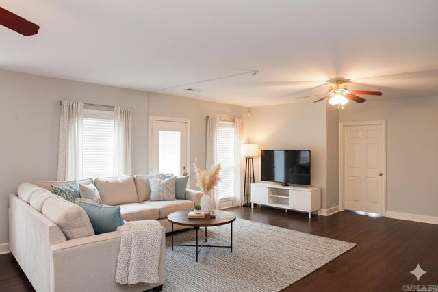 706 Pin Oak Drive, Searcy, AR 72143