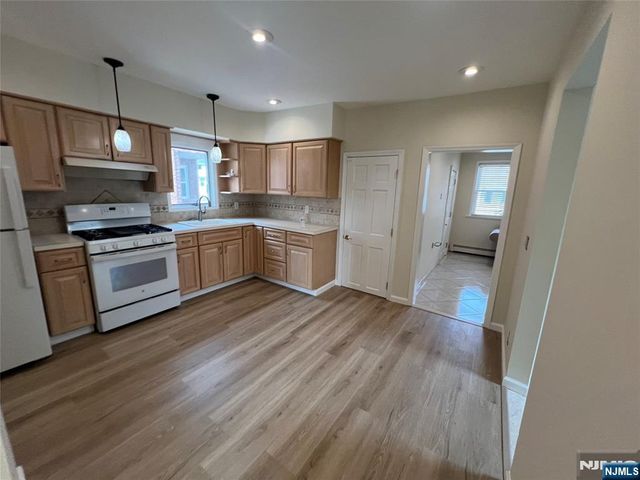 52 Van Riper Avenue 1st Floor, Elmwood Park, NJ 07407