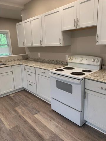 4444 OLIVE Street, Kansas City, MO 64130