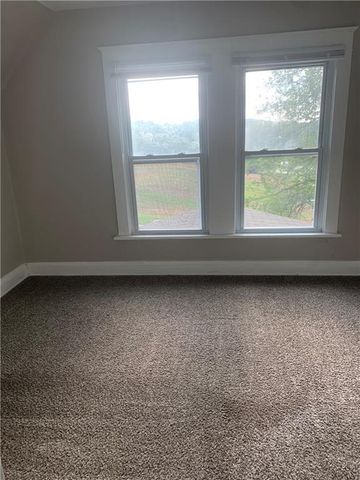 4444 OLIVE Street, Kansas City, MO 64130