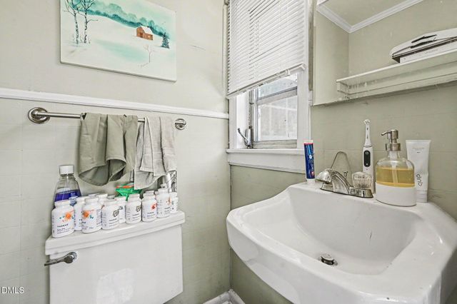 916 Englewood Avenue, Durham, NC 27701