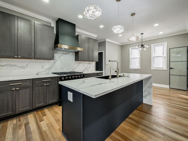 2431 Lothrop Street, Detroit City, MI 48206