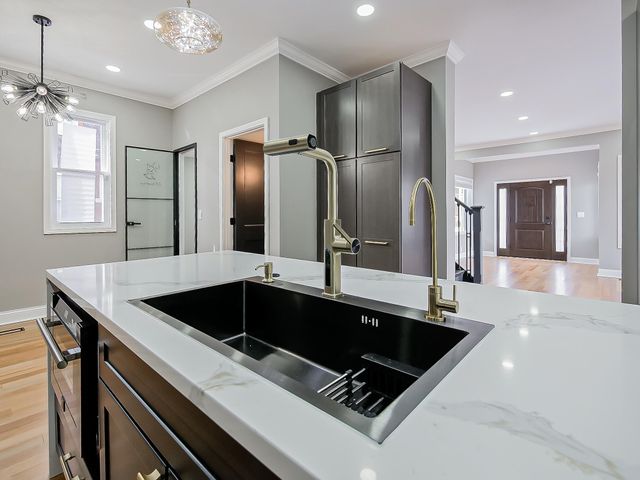 2431 Lothrop Street, Detroit City, MI 48206