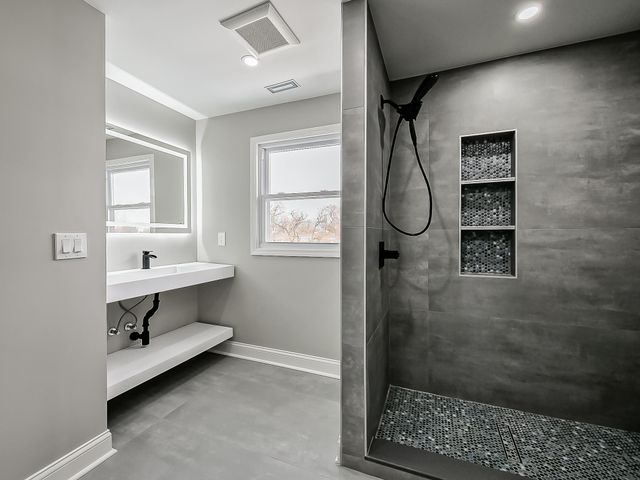 2431 Lothrop Street, Detroit City, MI 48206