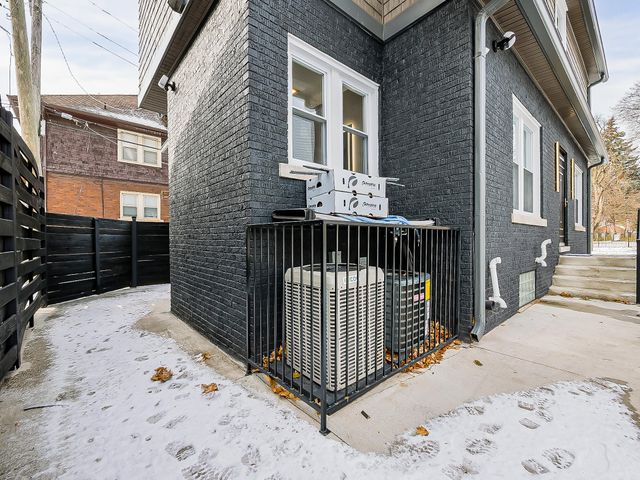 2431 Lothrop Street, Detroit City, MI 48206