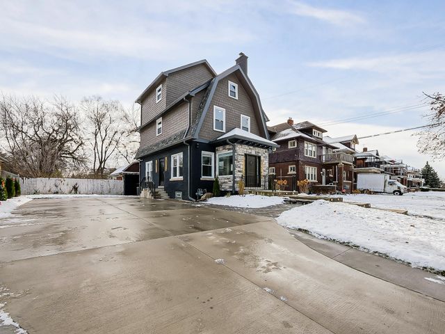 2431 Lothrop Street, Detroit City, MI 48206