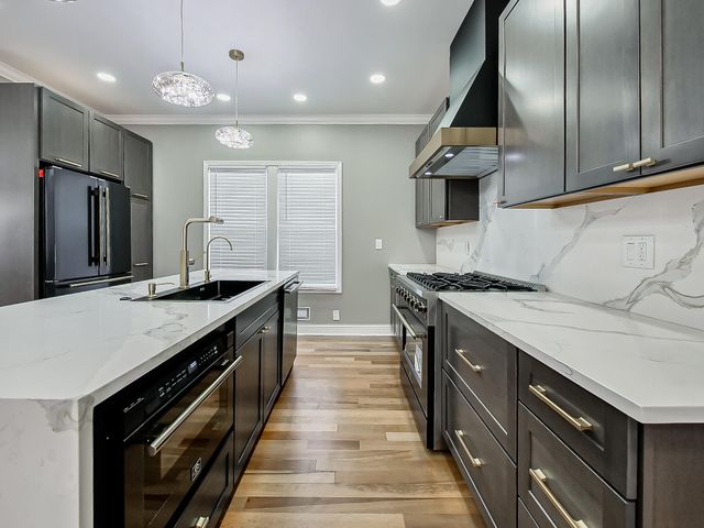 2431 Lothrop Street, Detroit City, MI 48206