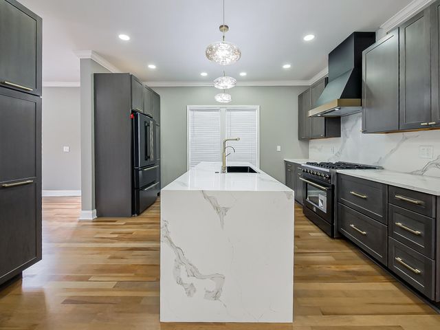 2431 Lothrop Street, Detroit City, MI 48206