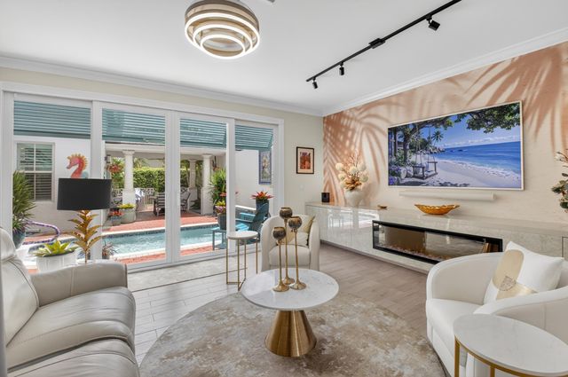 5656 NW 40th Avenue, Boca Raton, FL 33496