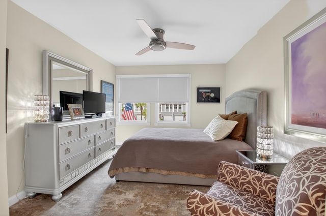 5656 NW 40th Avenue, Boca Raton, FL 33496