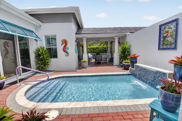 5656 NW 40th Avenue, Boca Raton, FL 33496