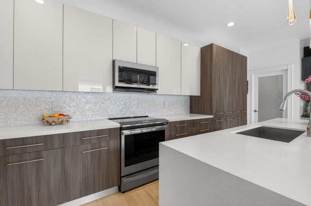 5656 NW 40th Avenue, Boca Raton, FL 33496