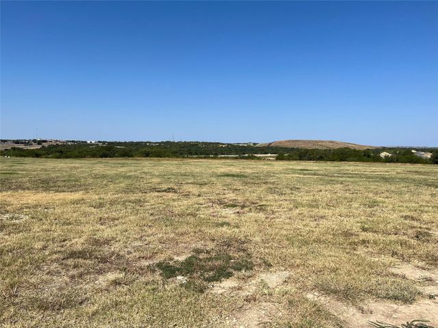 2929 Spotted Fawn Drive, Fort Worth, TX 76108