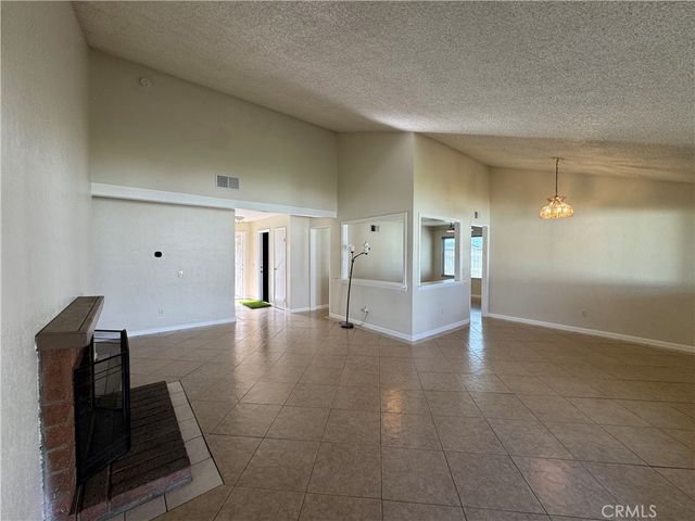 1792 N Ann, San Jacinto, CA 92583