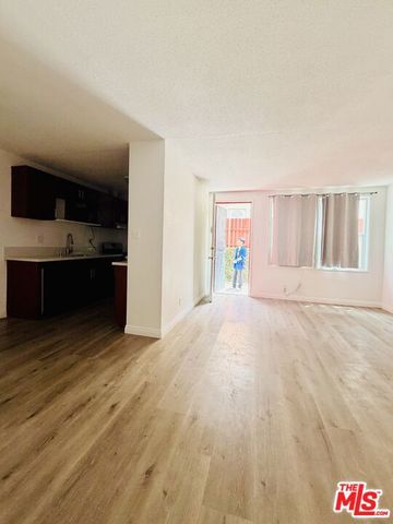 4848 Elmwood Avenue Unit 3, Los Angeles, CA 90004