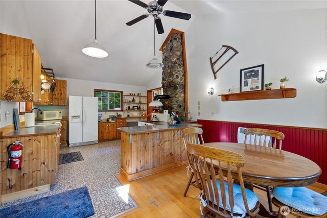 31724 31728 558th Street E, Ashford, WA 98304