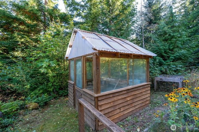 31724 31728 558th Street E, Ashford, WA 98304