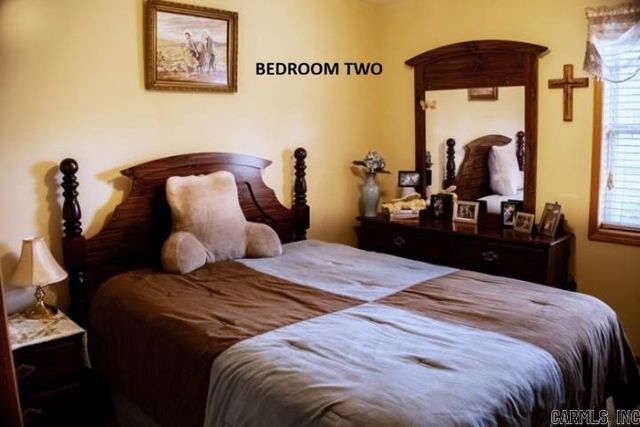 315 Magness Drive, Gassville, AR 72635