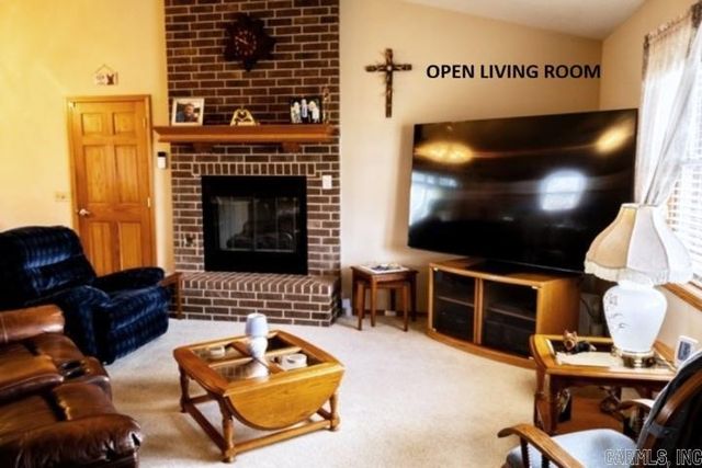 315 Magness Drive, Gassville, AR 72635