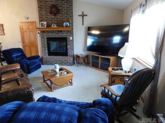 315 Magness Drive, Gassville, AR 72635