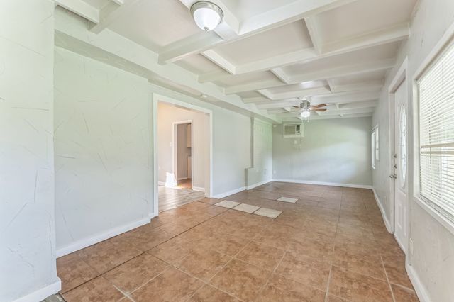 5921 Sea Breeze Lane, Fort Worth, TX 76135