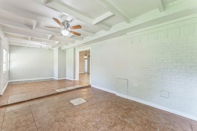 5921 Sea Breeze Lane, Fort Worth, TX 76135