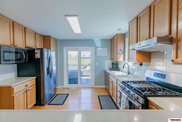 7410 Helen Witt Drive, Lincoln, NE 68512
