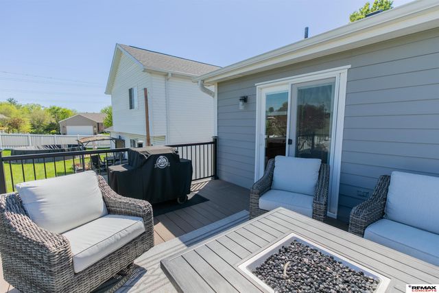 7410 Helen Witt Drive, Lincoln, NE 68512