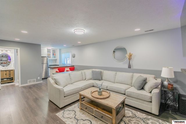 7410 Helen Witt Drive, Lincoln, NE 68512