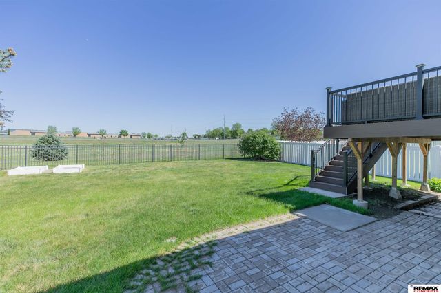 7410 Helen Witt Drive, Lincoln, NE 68512