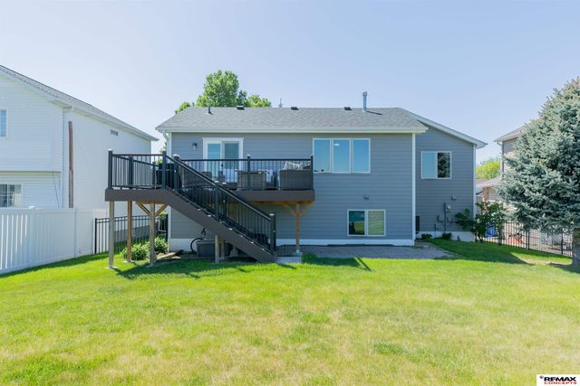 7410 Helen Witt Drive, Lincoln, NE 68512
