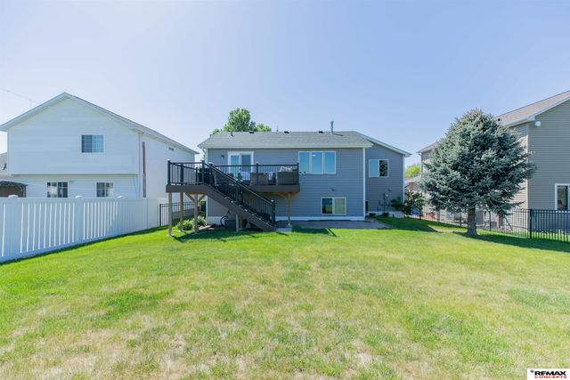 7410 Helen Witt Drive, Lincoln, NE 68512