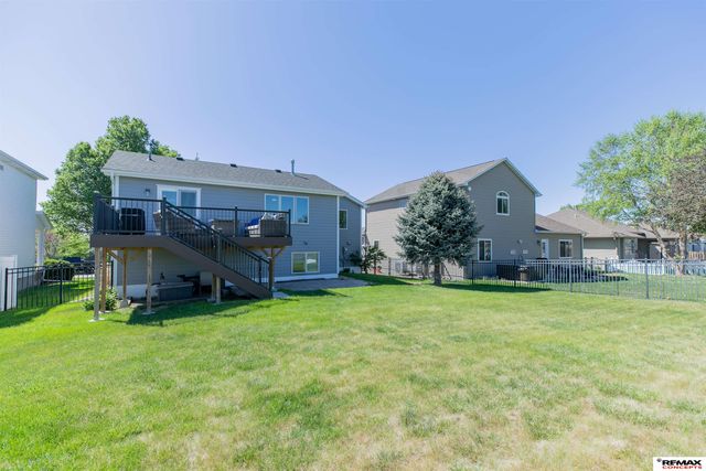 7410 Helen Witt Drive, Lincoln, NE 68512