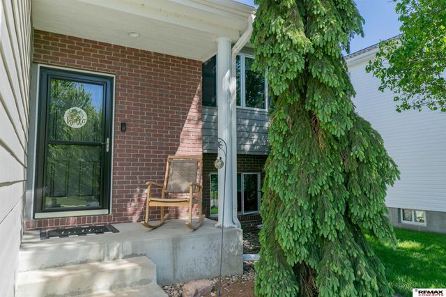 7410 Helen Witt Drive, Lincoln, NE 68512