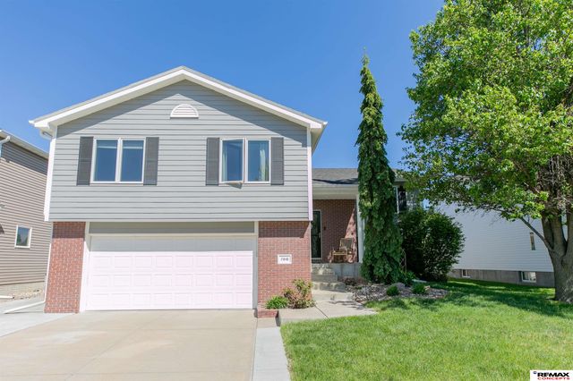 7410 Helen Witt Drive, Lincoln, NE 68512