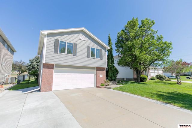7410 Helen Witt Drive, Lincoln, NE 68512