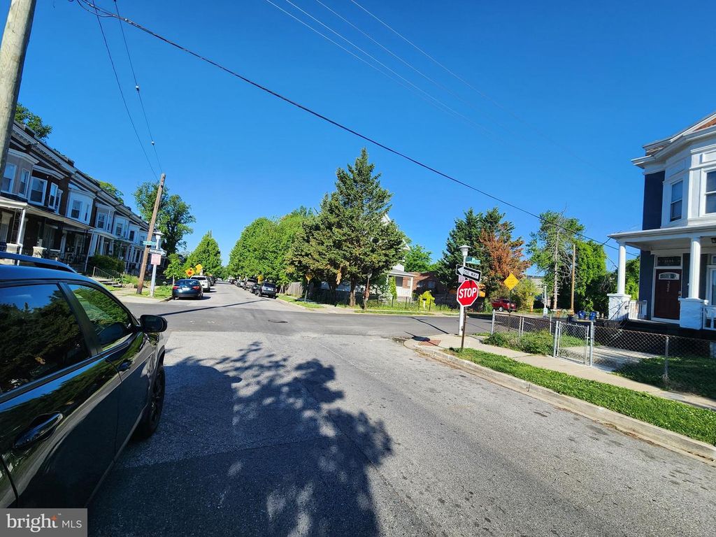 Image 4 of property listing at 3825 FAIRVIEW AVE, Baltimore, MD 21216