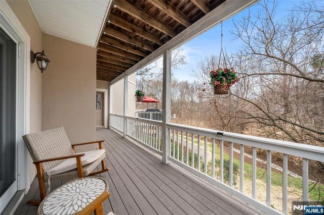 53 Kristin Place, Old Tappan, NJ 07675