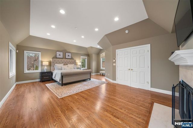 53 Kristin Place, Old Tappan, NJ 07675