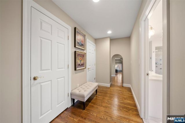 53 Kristin Place, Old Tappan, NJ 07675
