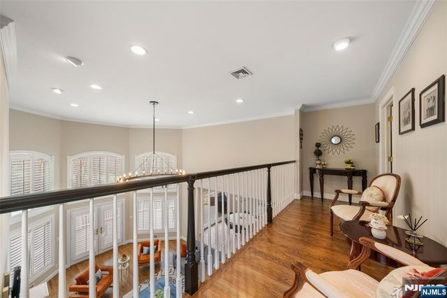 53 Kristin Place, Old Tappan, NJ 07675