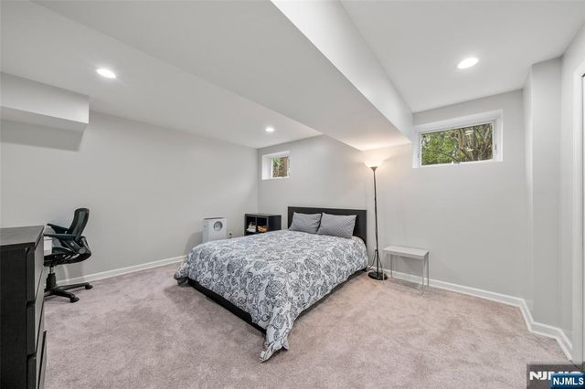 53 Kristin Place, Old Tappan, NJ 07675