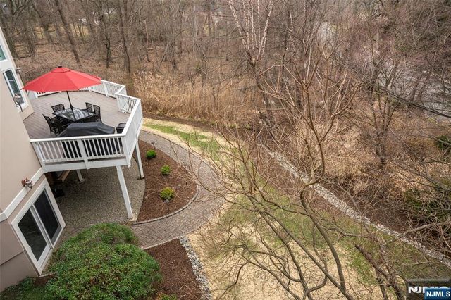 53 Kristin Place, Old Tappan, NJ 07675