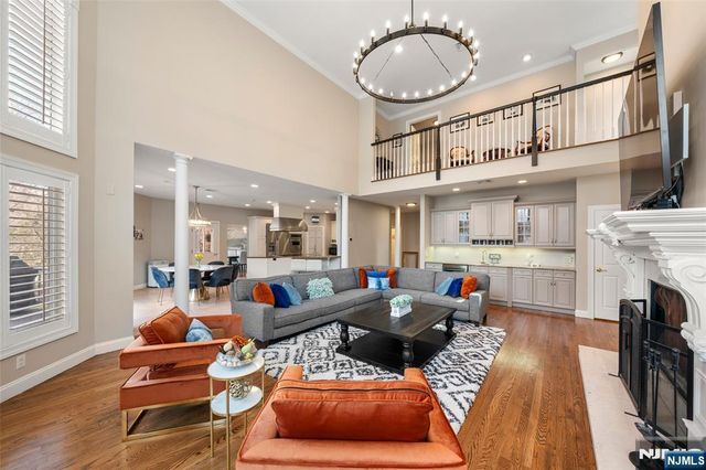 53 Kristin Place, Old Tappan, NJ 07675