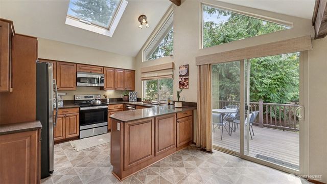 17621 157th Avenue SE, Renton, WA 98058