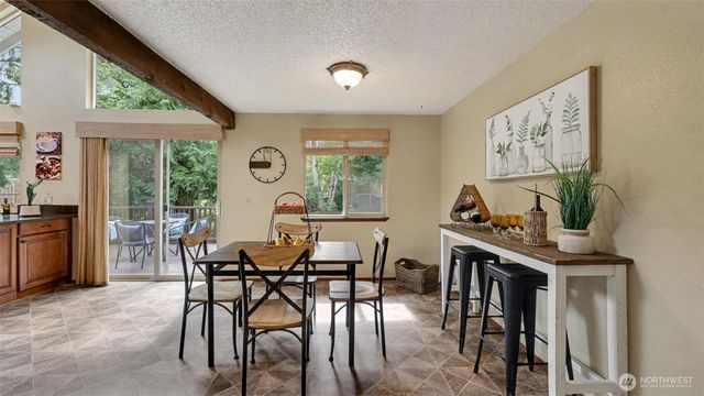 17621 157th Avenue SE, Renton, WA 98058