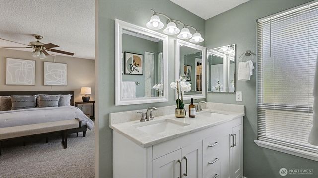 17621 157th Avenue SE, Renton, WA 98058